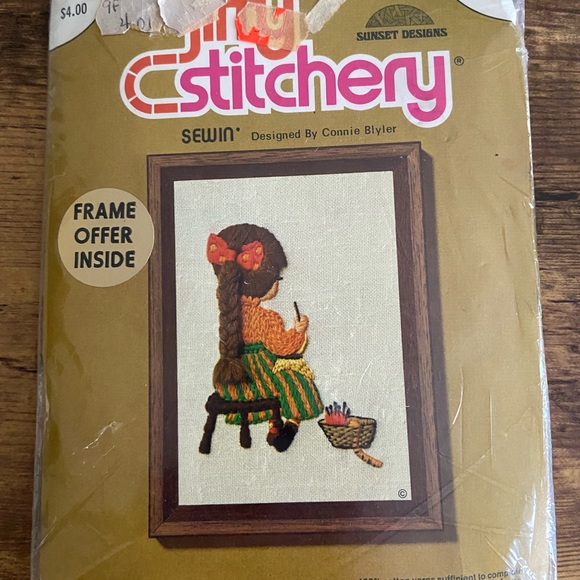Jiffy Stitchery “Sewin” Yarn Crewel Embroidery Art Kit Girl Knitting Vintage - Picture 2 of 3